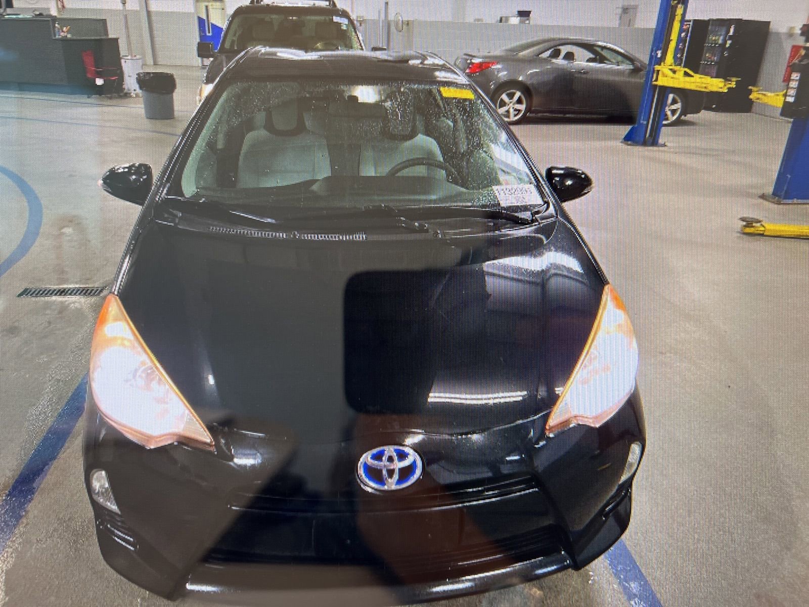 Used 2012 Toyota Prius C One image 9