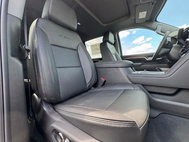 New 2025 GMC Sierra 2500 Denali w/ Denali Reserve Package image 28