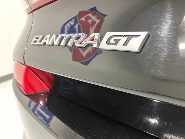 Used 2018 Hyundai Elantra GT FWD image 15
