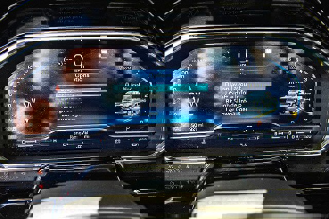 Used 2023 Chevrolet Silverado 1500 LTZ image 13