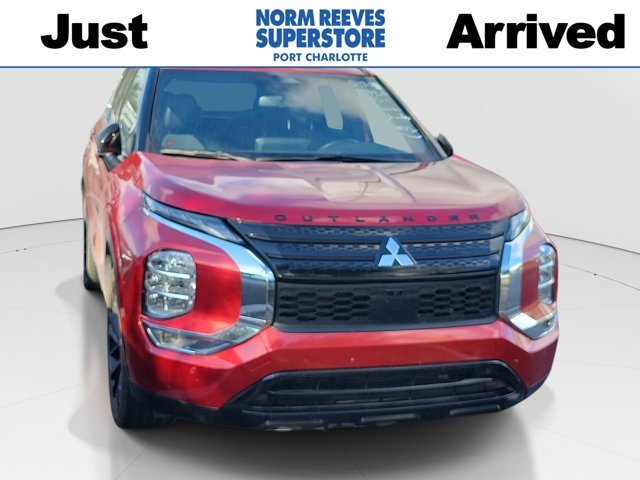 Used 2024 Mitsubishi Outlander SE Black Edition
