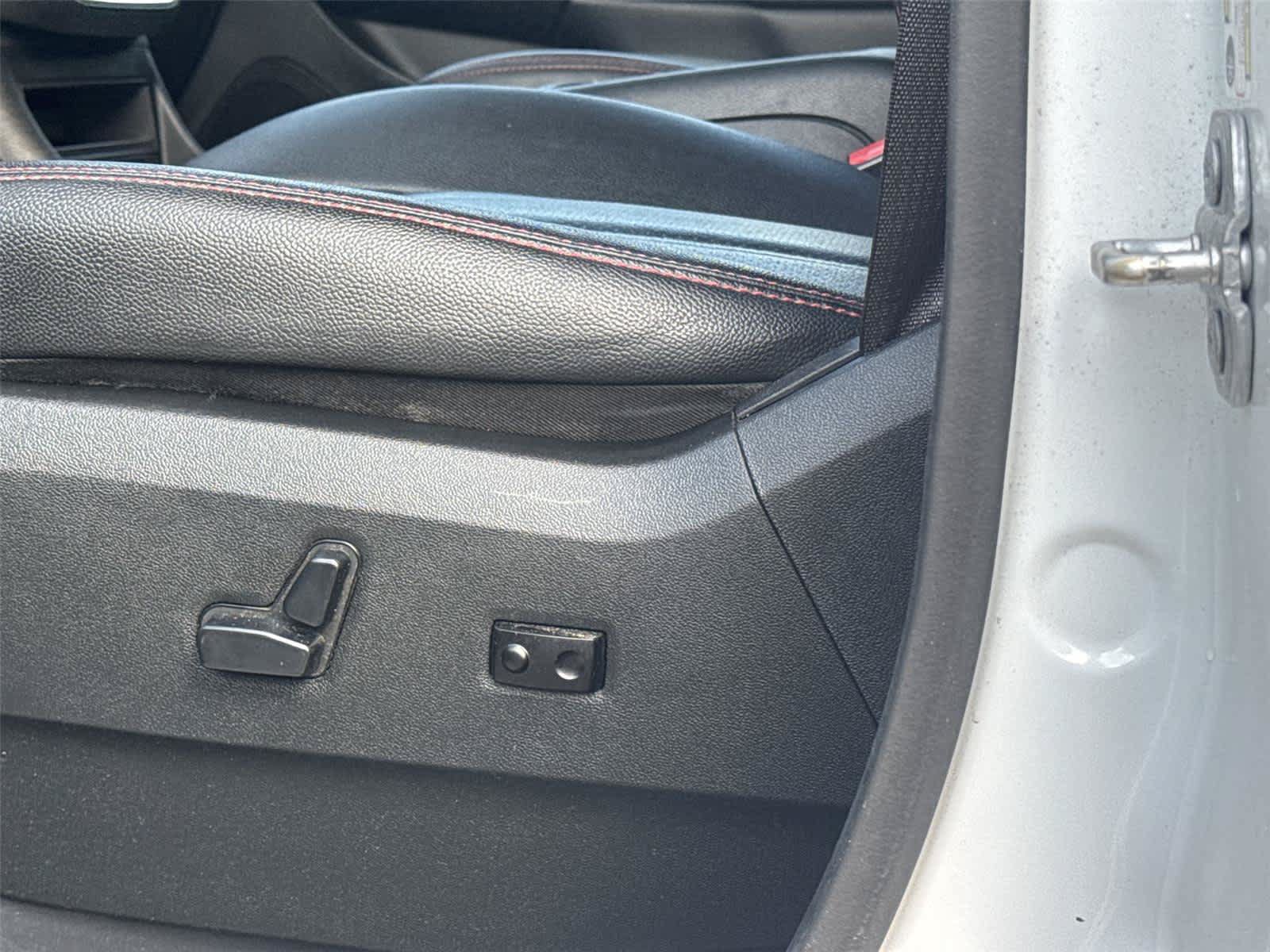 Used 2019 Dodge Grand Caravan GT FWD image 12