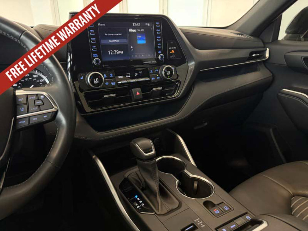 Used 2021 Toyota Highlander XSE FWD image 38