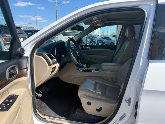Used 2017 Jeep Grand Cherokee Limited AWD/4WD image 10