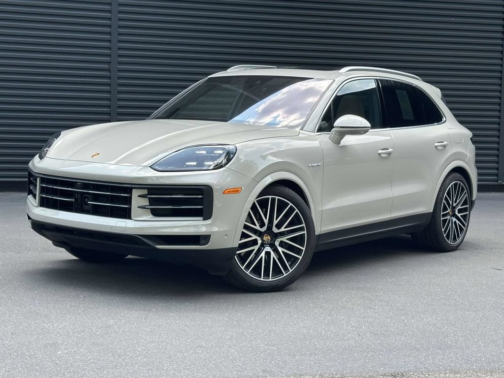 Certified 2025 Porsche Cayenne E-Hybrid AWD/4WD image 1