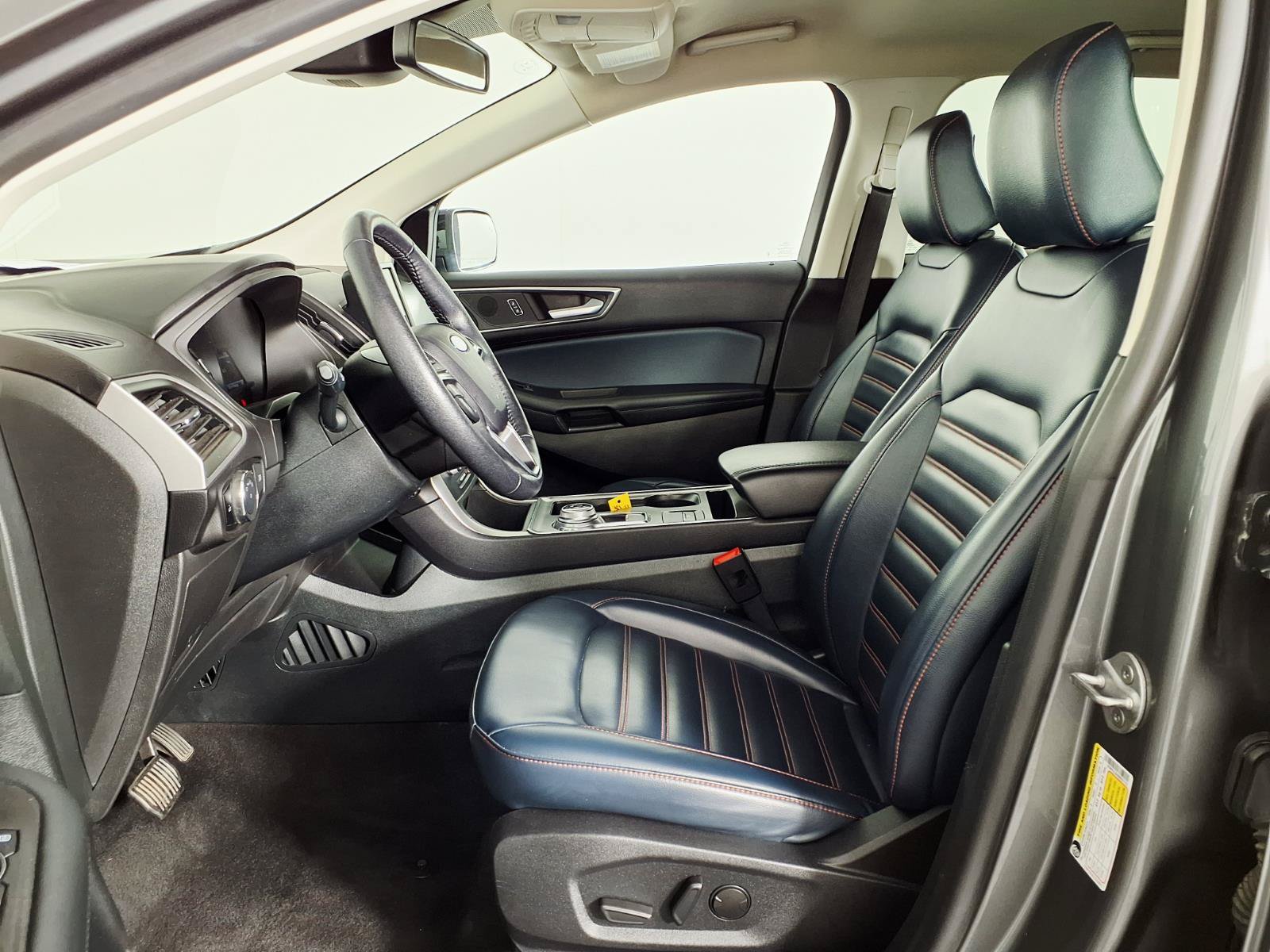Used 2024 Ford Edge SEL w/ Sport Appearance Package AWD/4WD image 17