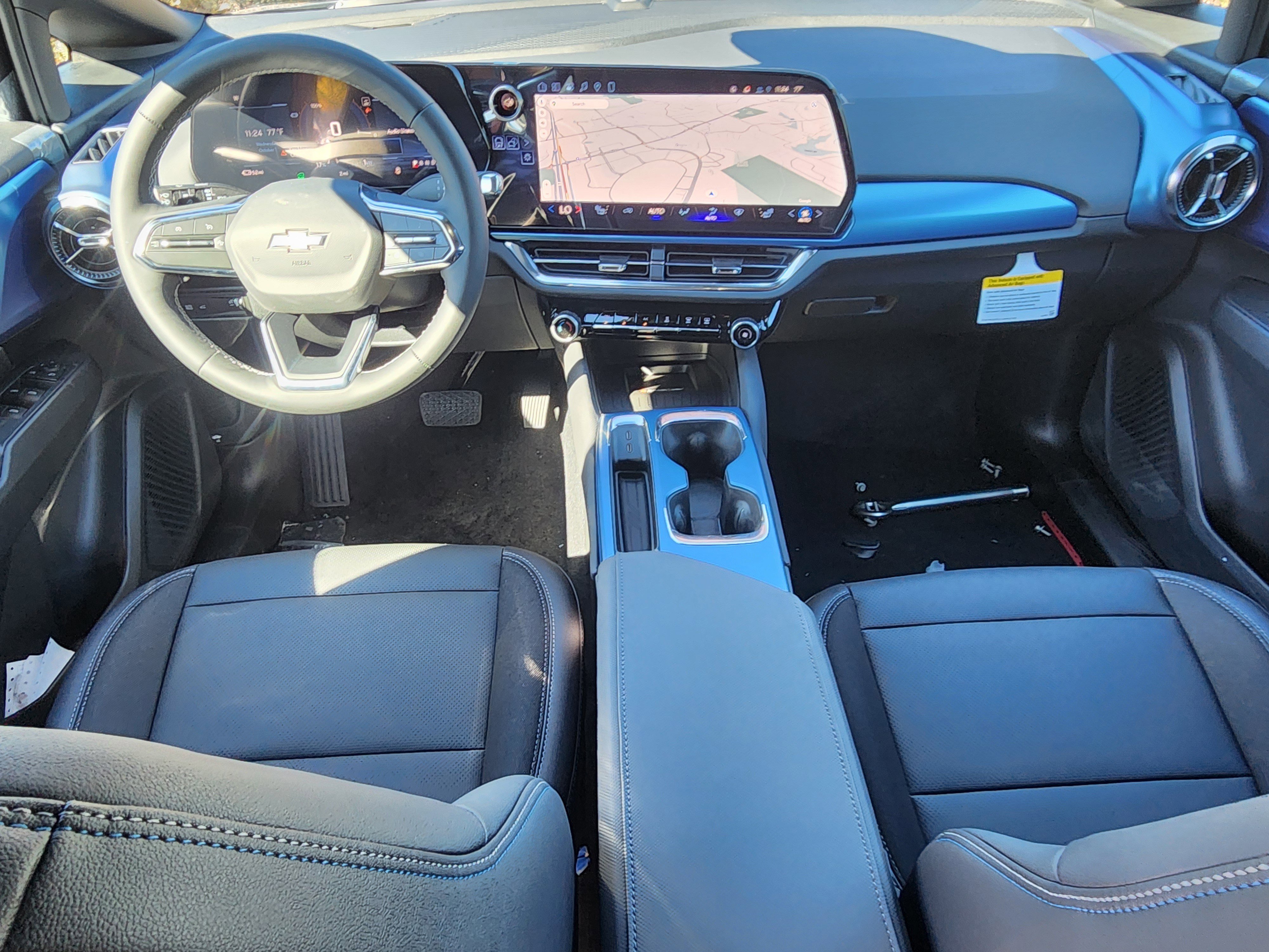 New 2026 Chevrolet Equinox EV LT image 18