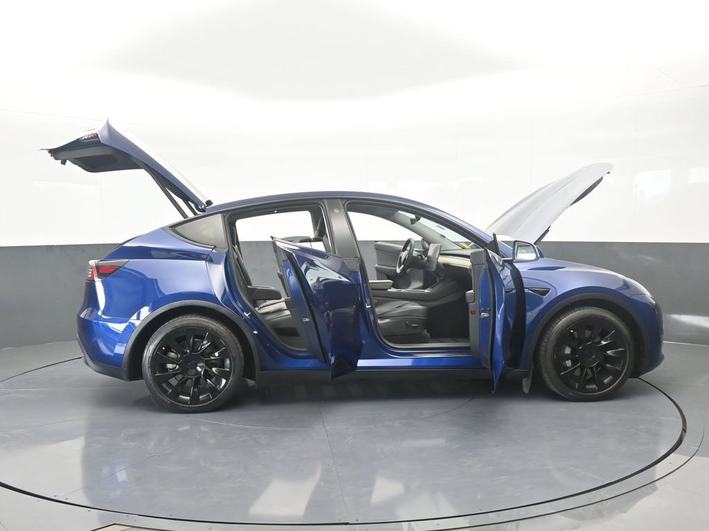 Used 2021 Tesla Model Y Long Range image 74