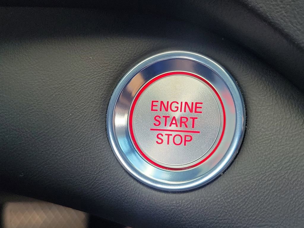 Used 2025 Acura RDX w/ Technology Package image 11