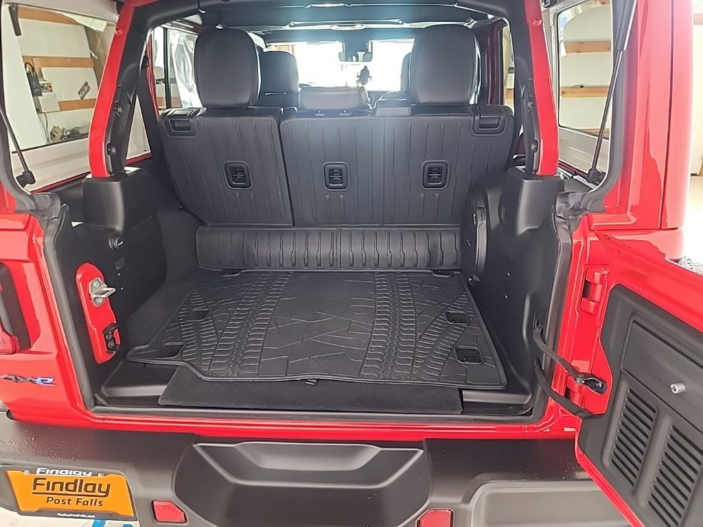 Certified 2023 Jeep Wrangler Unlimited Rubicon 4xe w/ Safety Group AWD/4WD image 17