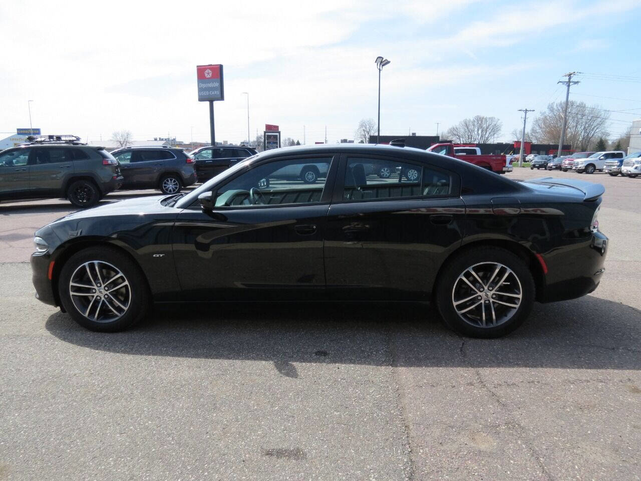 Used 2018 Dodge Charger GT image 5