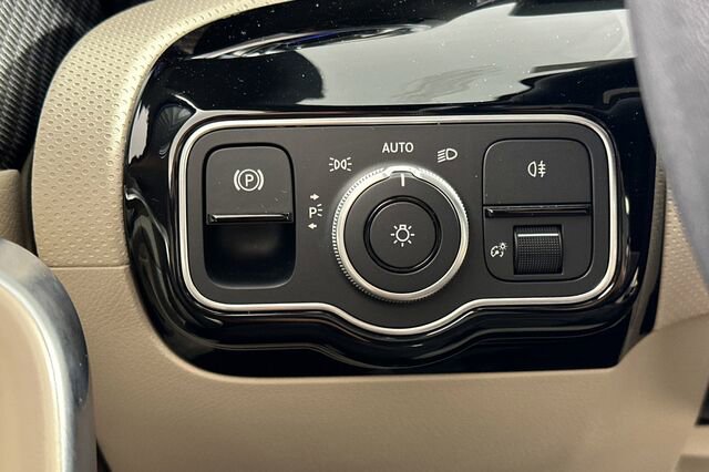 Certified 2025 Mercedes-Benz CLA 250 image 30