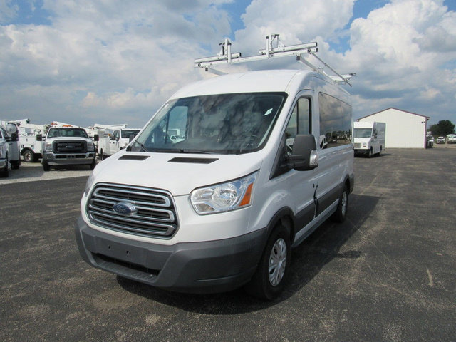 Used 2018 Ford Transit 150 XLT image 9