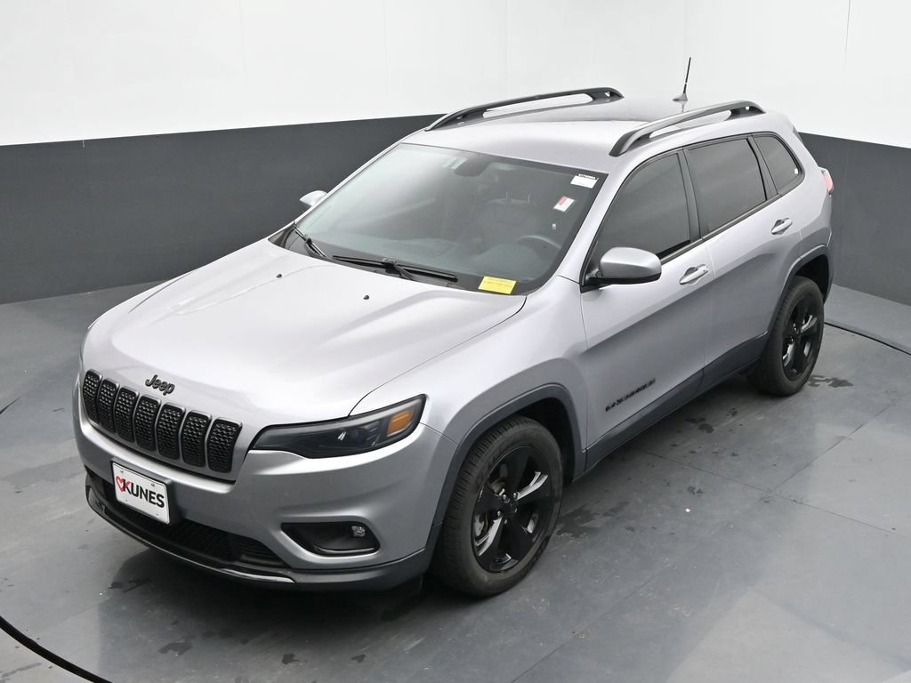 Used 2019 Jeep Cherokee Latitude Plus FWD image 17