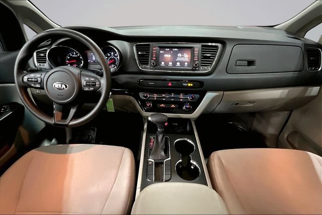 Used 2019 Kia Sedona LX FWD image 16