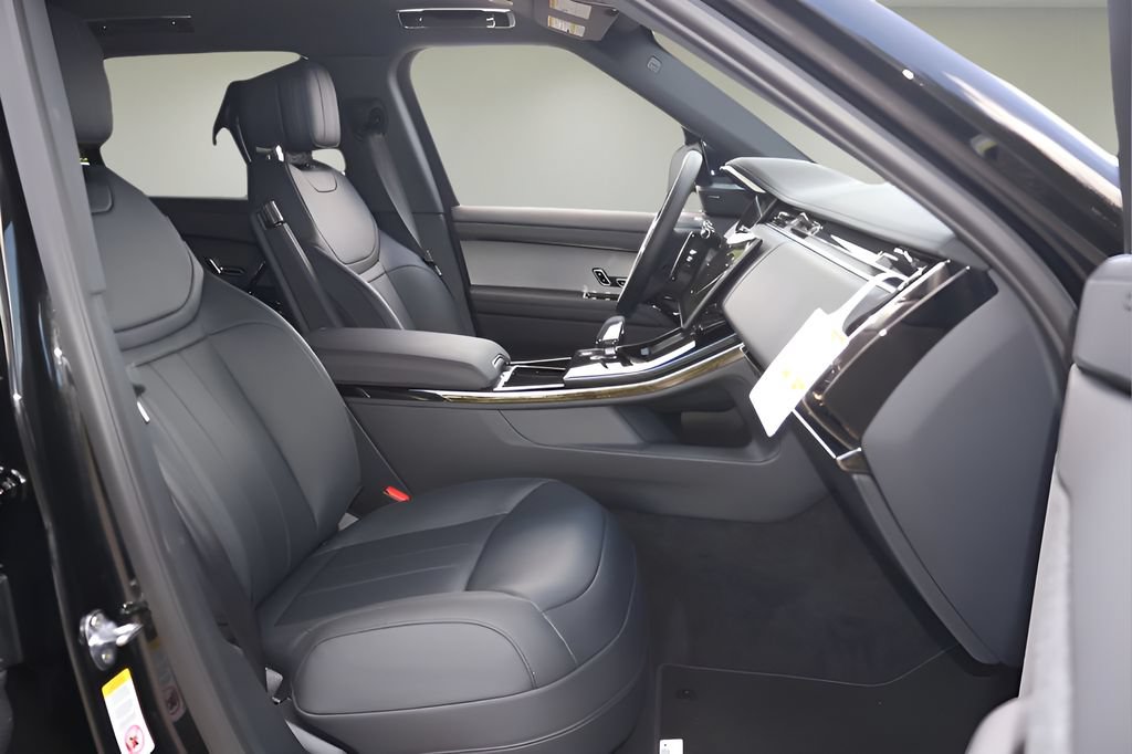 New 2026 Land Rover Range Rover Sport SE AWD/4WD image 16