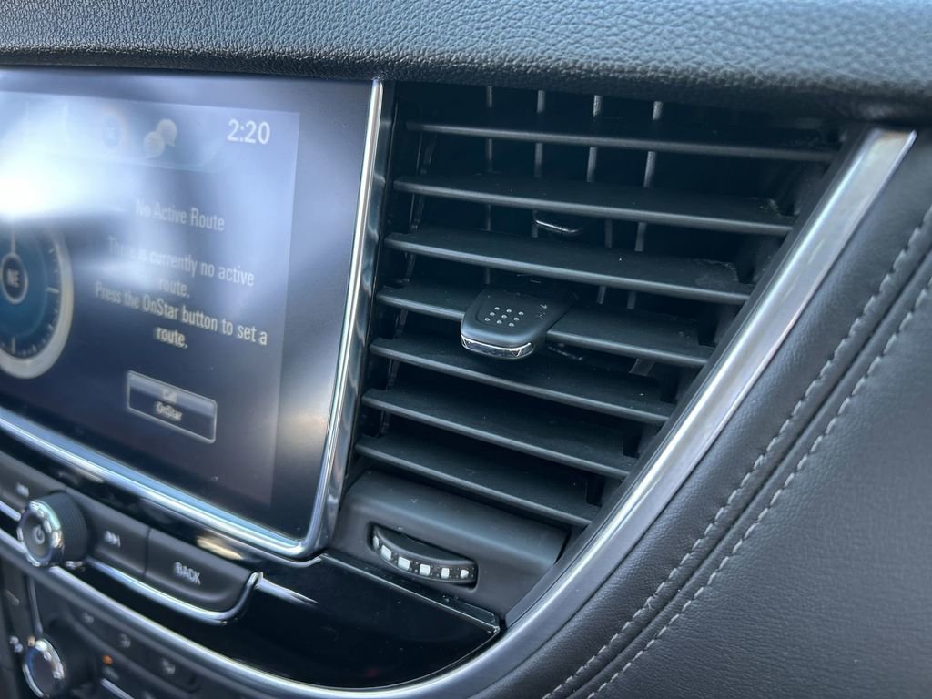 Used 2021 Buick Encore Preferred FWD image 21