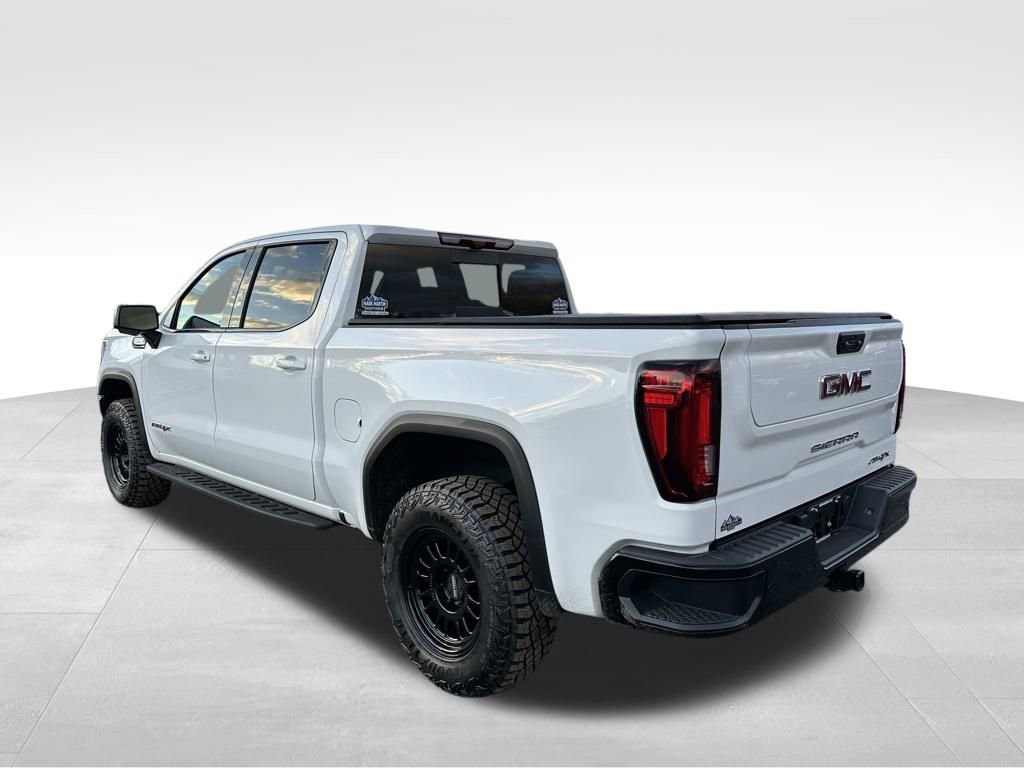 Used 2024 GMC Sierra 1500 AT4X image 13