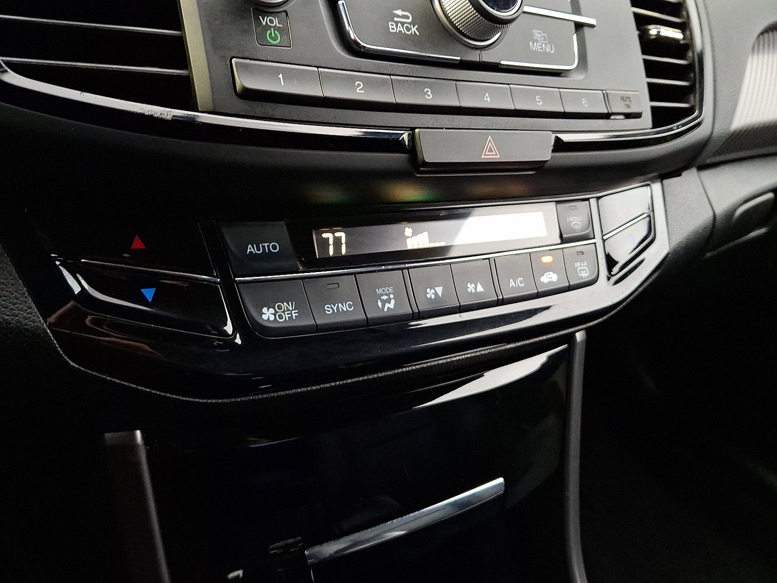 Used 2017 Honda Accord Sport Special Edition image 14