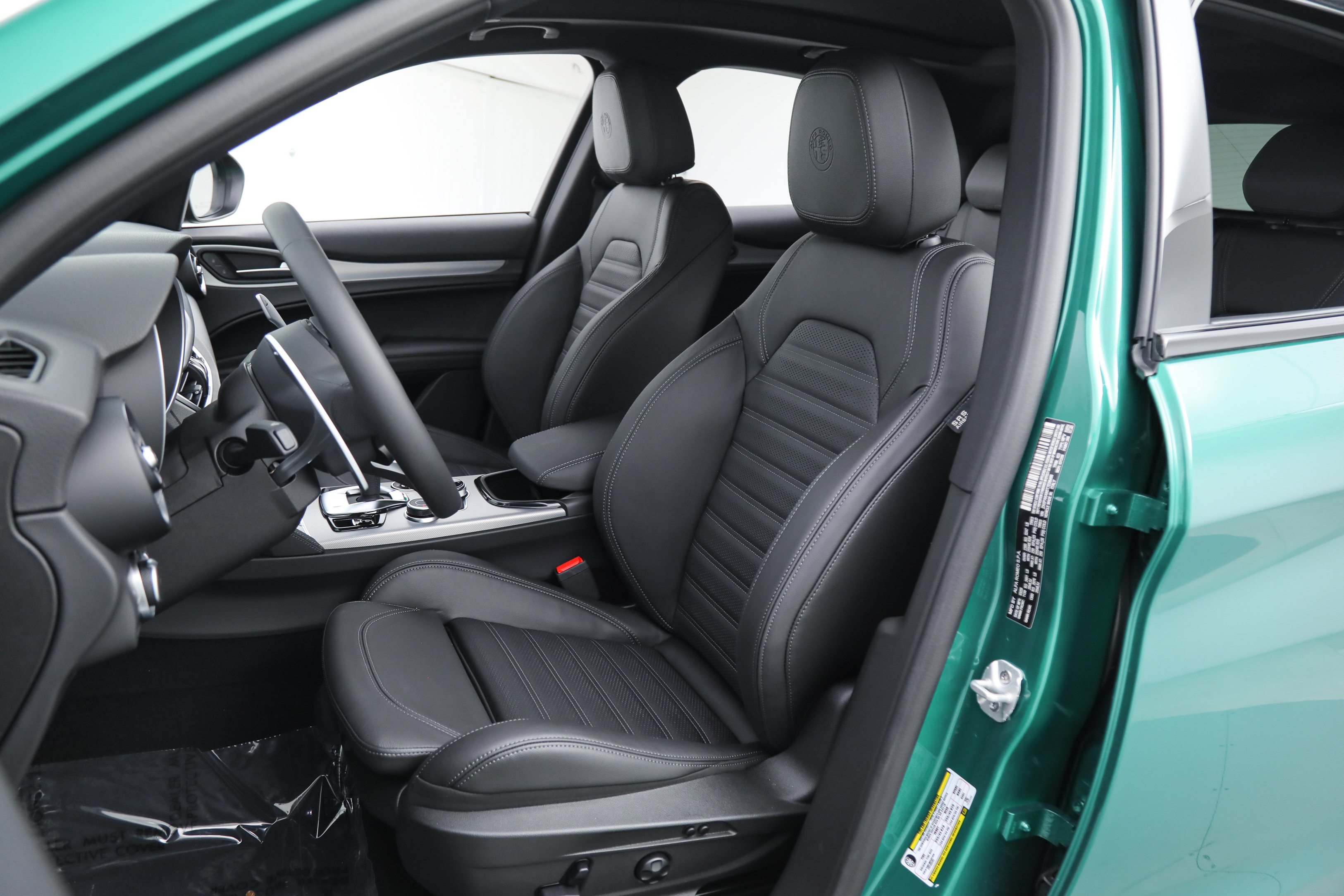New 2026 Alfa Romeo Stelvio Sprint w/ Convenience Package AWD/4WD image 15