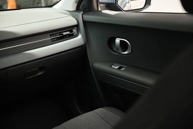 Used 2024 Hyundai Ioniq 5 SEL RWD image 28
