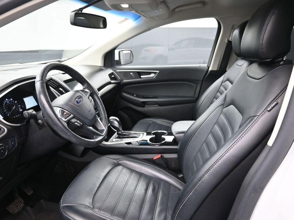 Used 2017 Ford Edge SEL w/ Equipment Group 201A AWD/4WD image 18