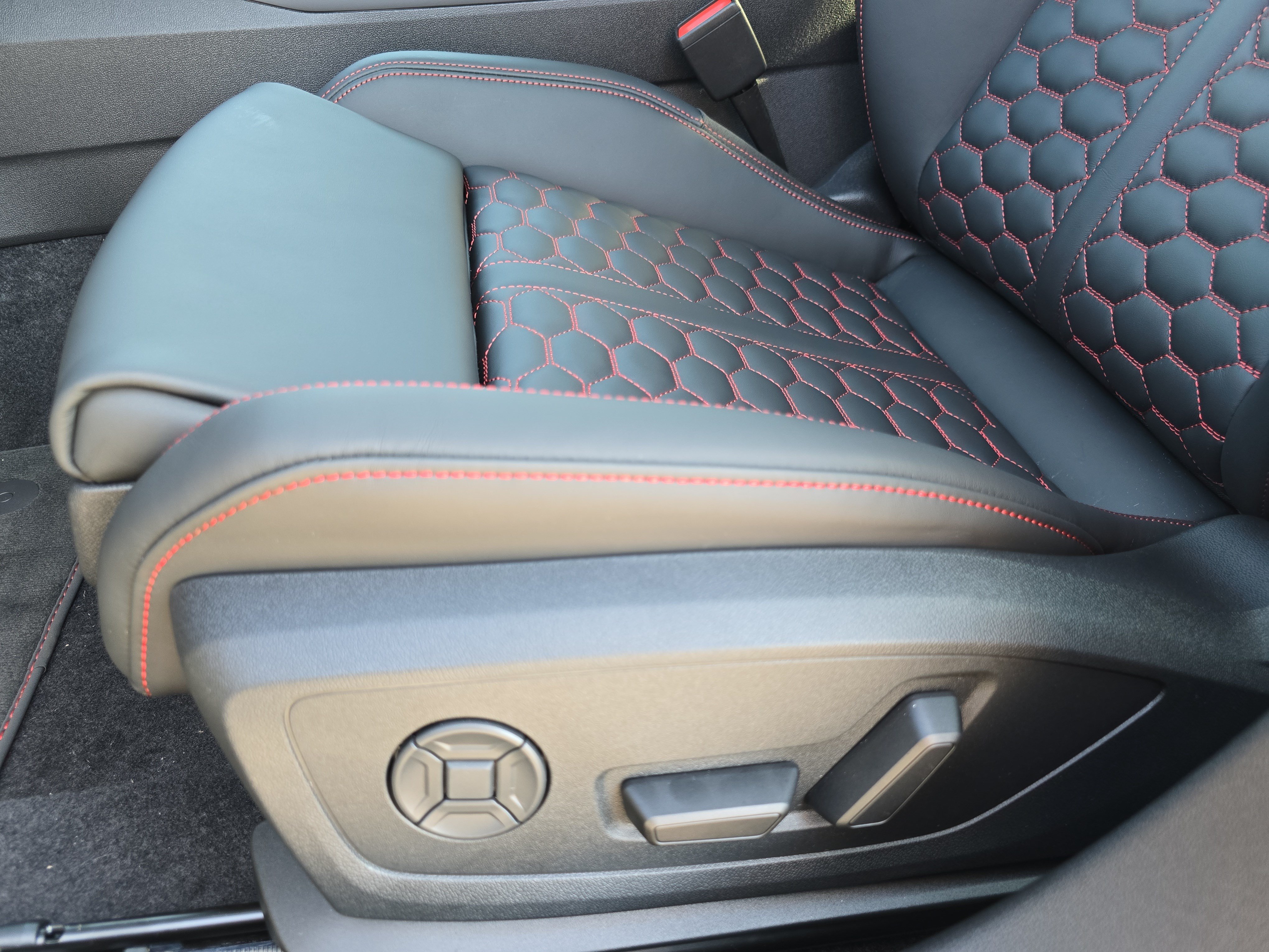 New 2026 Audi RS 3 AWD/4WD image 28