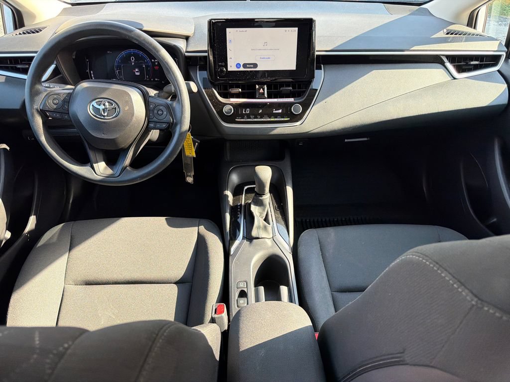Used 2026 Toyota Corolla LE FWD image 27