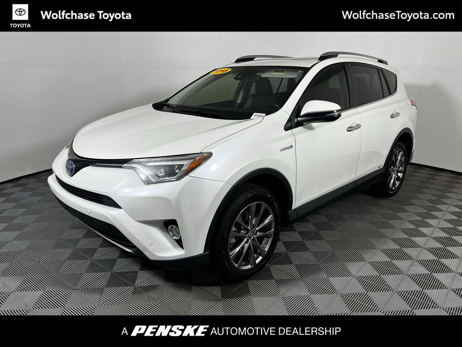 Used 2018 Toyota RAV4 Limited image 1