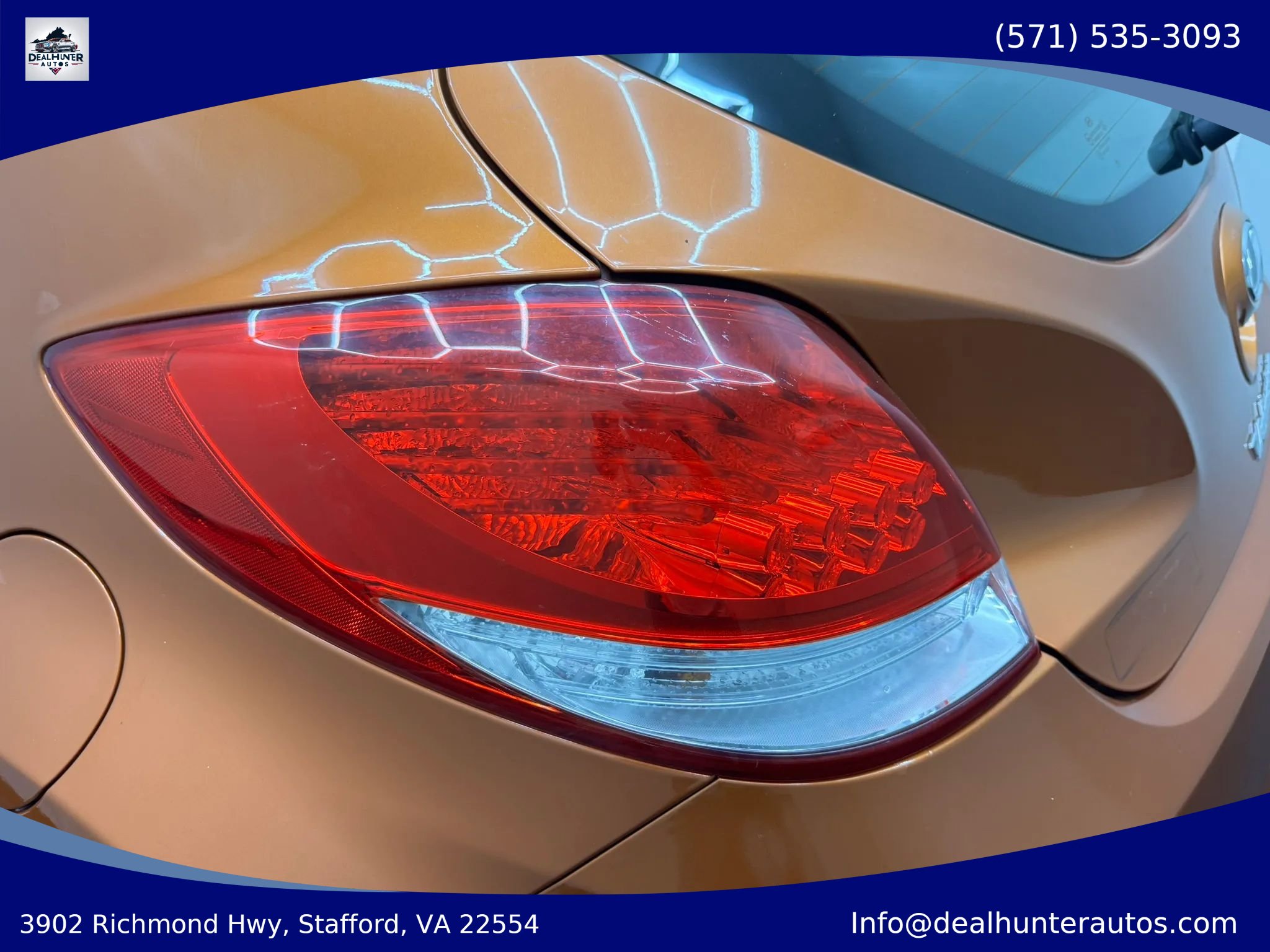 Used 2015 Hyundai Veloster Turbo FWD image 9