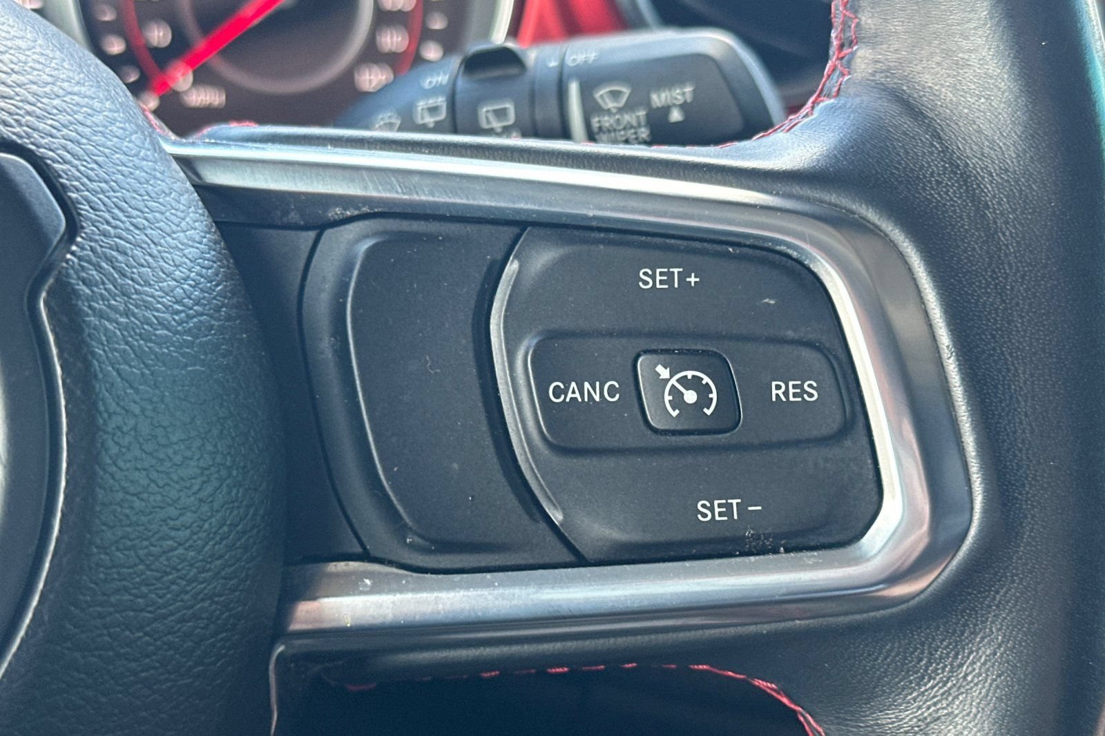 Used 2018 Jeep Wrangler Unlimited Rubicon AWD/4WD image 36