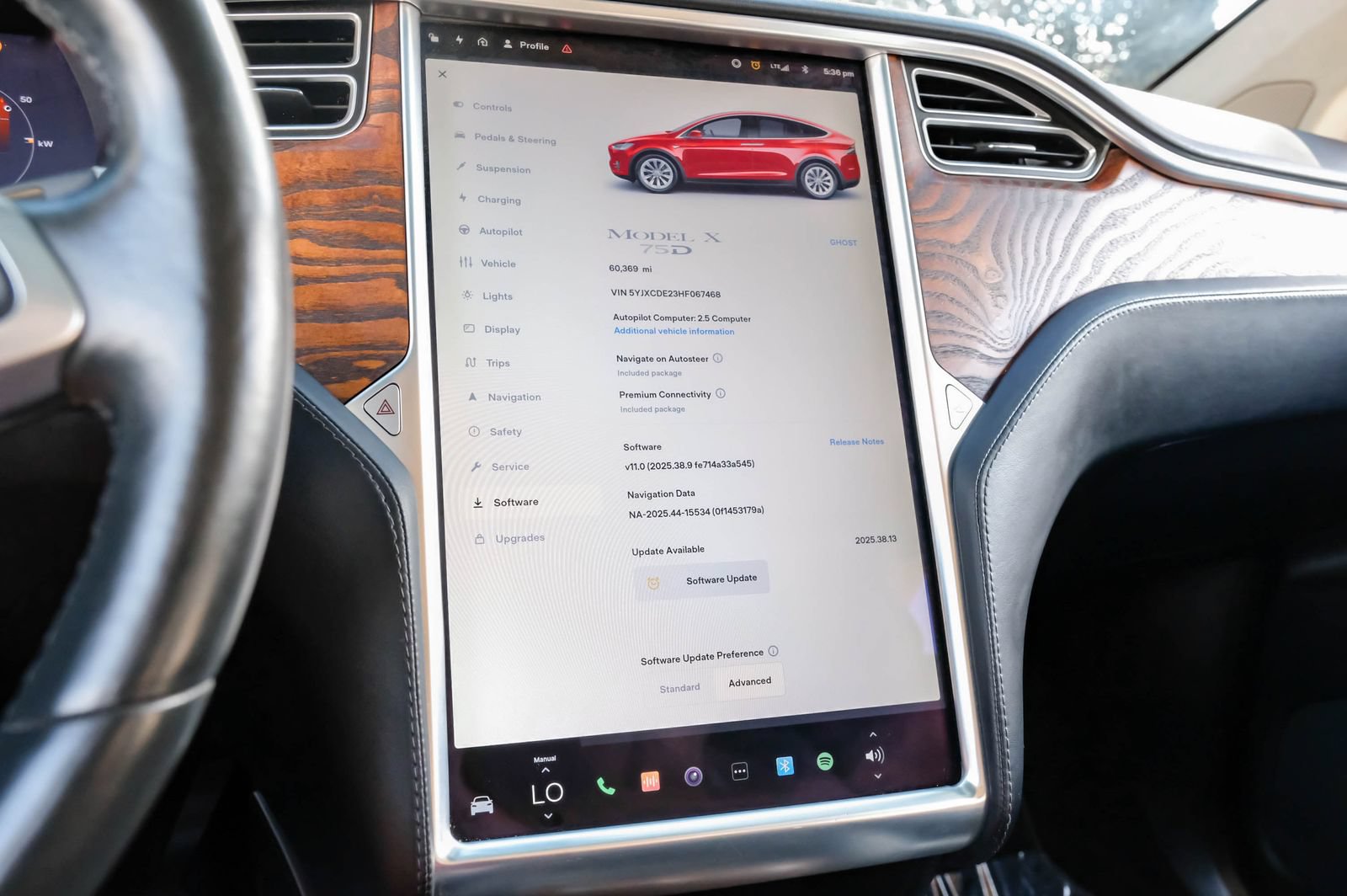 Used 2017 Tesla Model X 75D AWD/4WD image 25