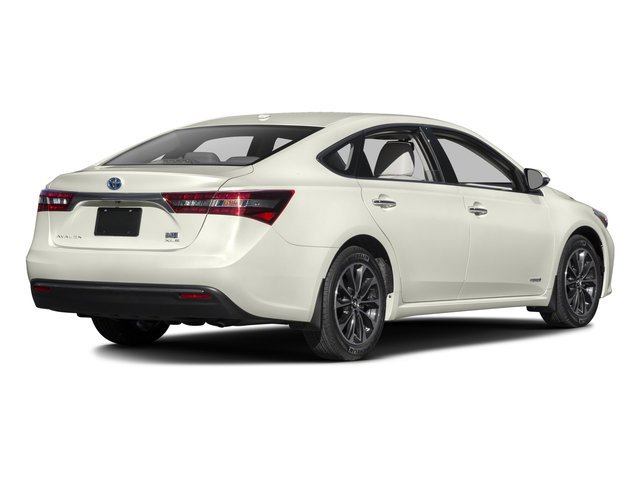 Used 2017 Toyota Avalon Limited image 2