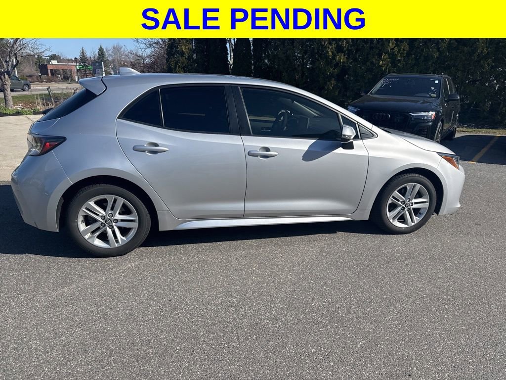 Used 2021 Toyota Corolla SE w/ SE Preferred Package FWD image 4