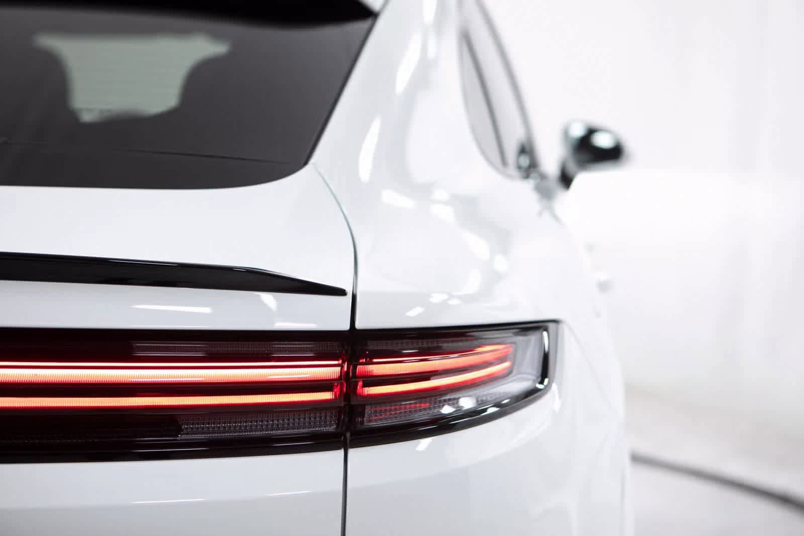 Certified 2025 Porsche Cayenne Coupe image 39