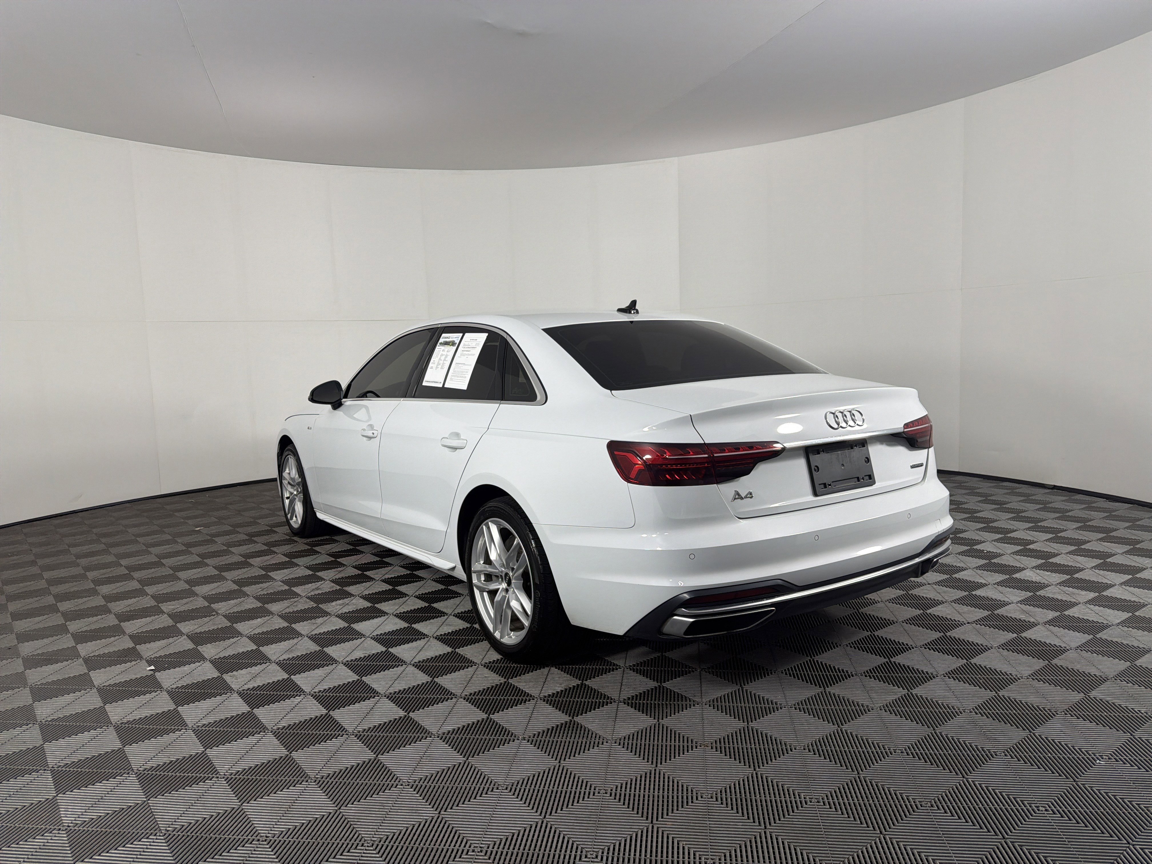 Used 2021 Audi A4 2.0T Premium Plus w/ Premium Plus Package image 27