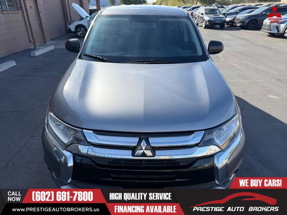 Used 2020 Mitsubishi Outlander LE AWD/4WD image 5