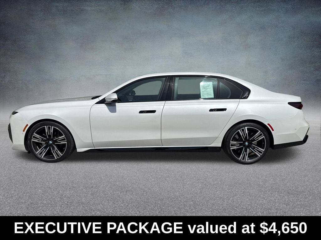 Used 2026 BMW 760i xDrive w/ Executive Package AWD/4WD image 2
