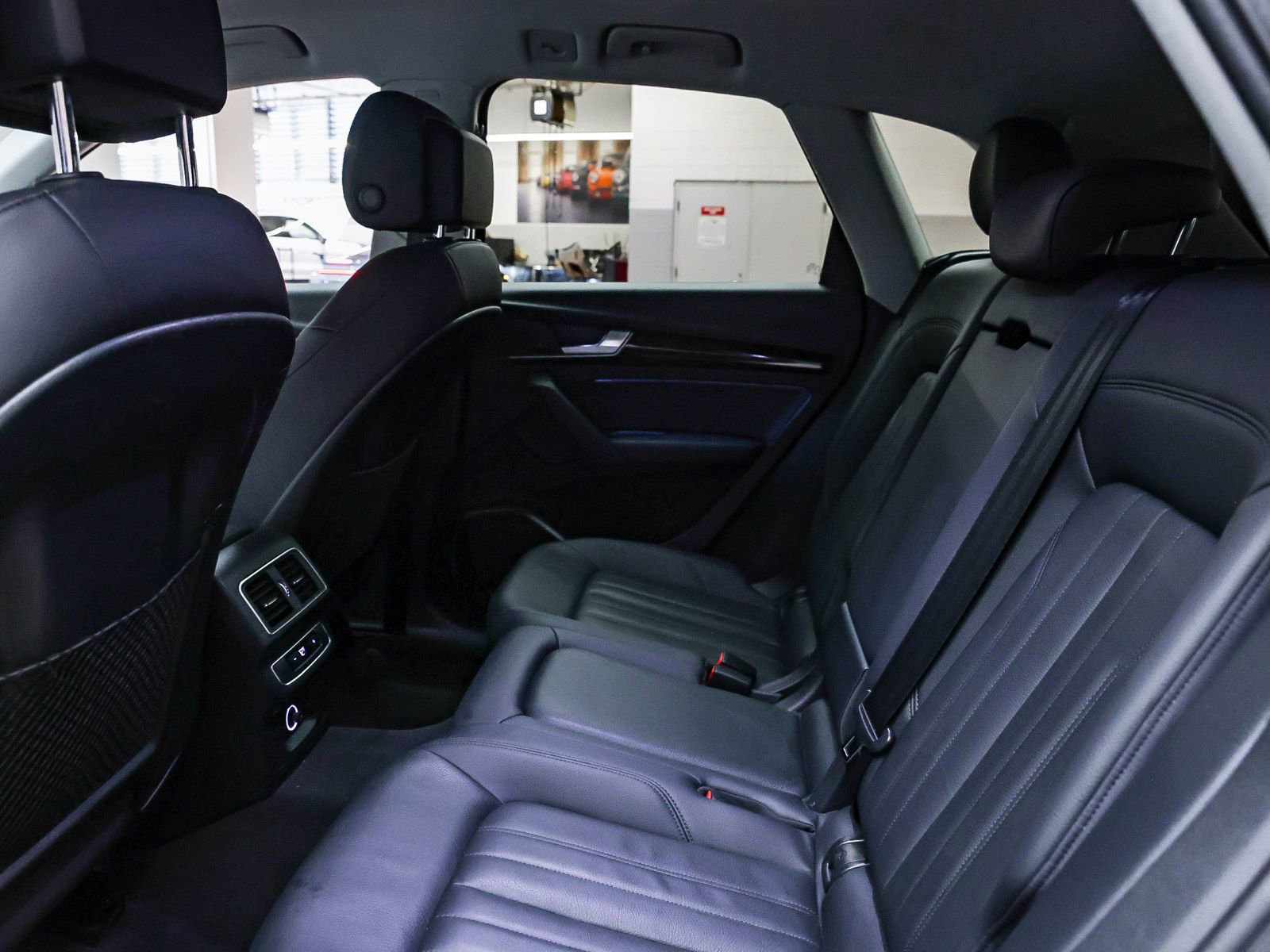 Used 2018 Audi Q5 2.0T Premium w/ Convenience Package AWD/4WD image 19