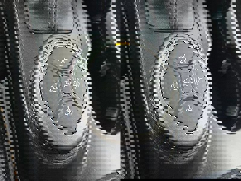 Used 2023 Ford Bronco Badlands image 25