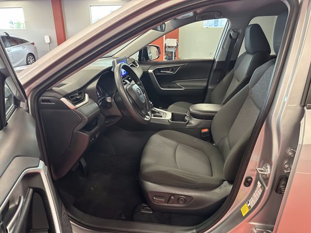 Certified 2025 Toyota RAV4 XLE FWD image 10