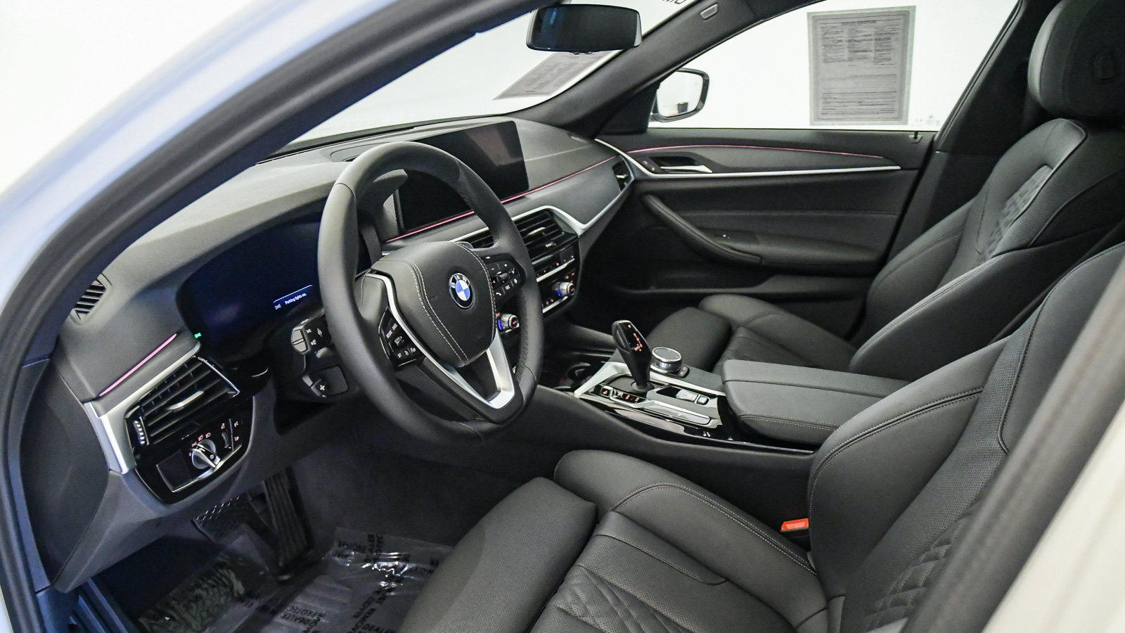 Used 2023 BMW 530i w/ Convenience Package RWD image 18