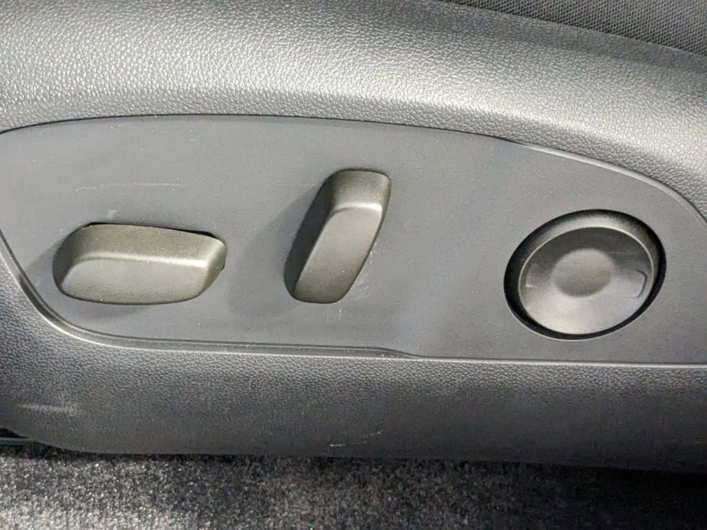 New 2026 Honda Prologue EX image 8