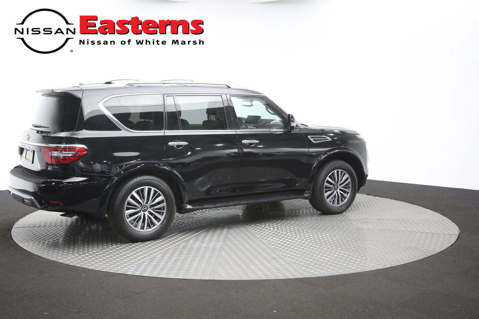 Used 2023 Nissan Armada SL w/ Captain's Chairs Package AWD/4WD image 44