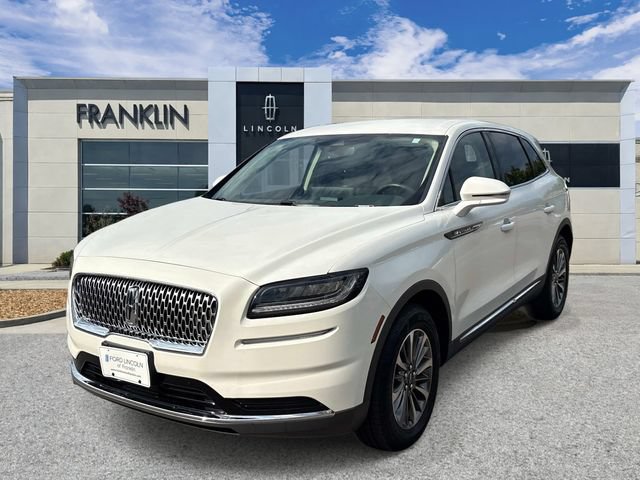 Certified 2022 Lincoln Nautilus AWD w/ Premium Package image 3