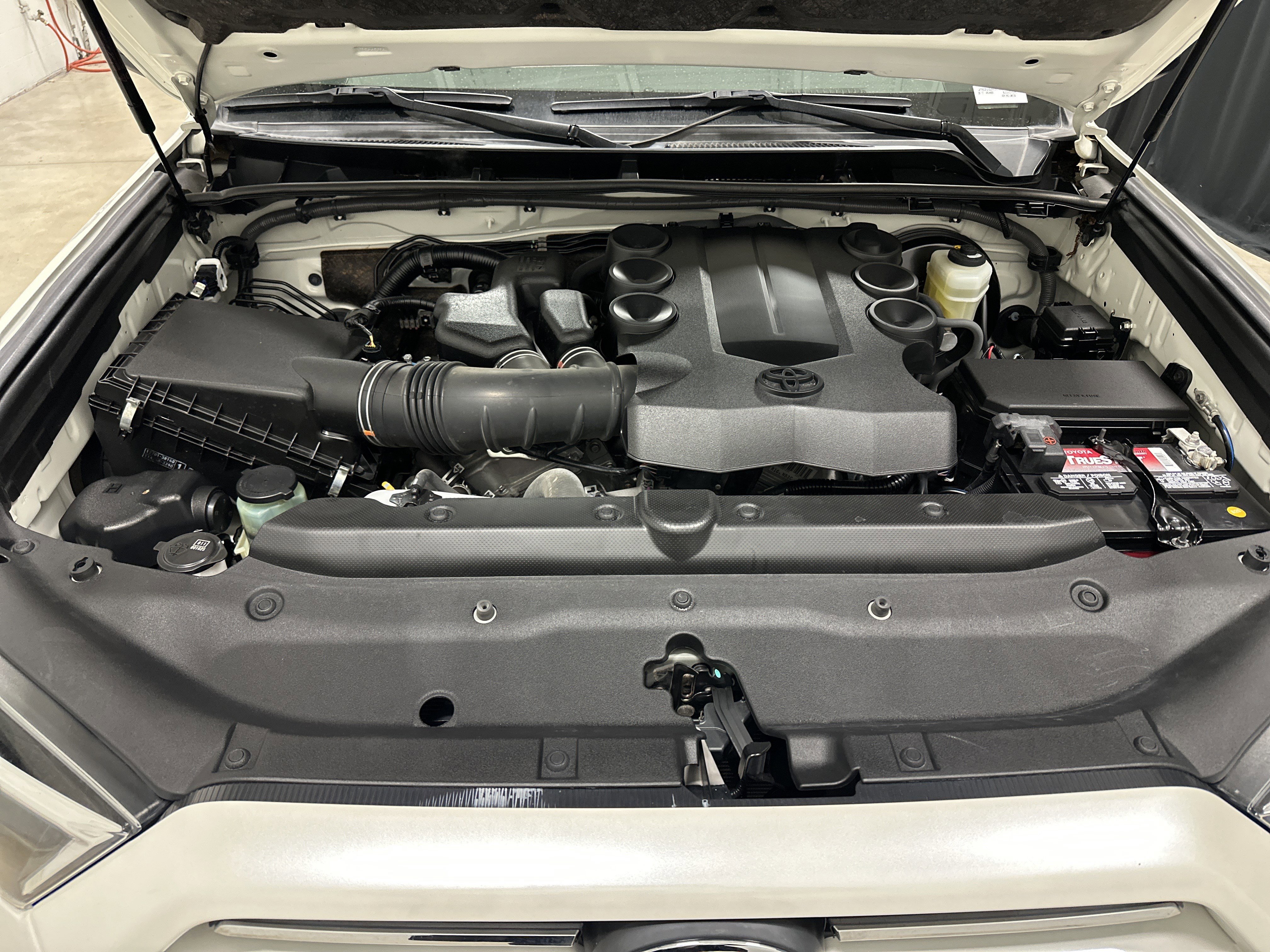 Used 2020 Toyota 4Runner Limited image 34