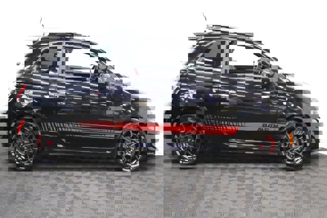 Used 2015 FIAT 500 Abarth w/ Beats Audio Package image 4