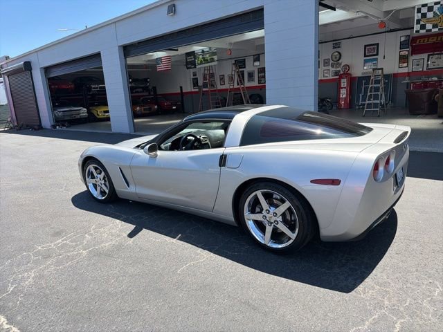 Used 2005 Chevrolet Corvette Coupe w/ Preferred Equipment Group RWD image 15