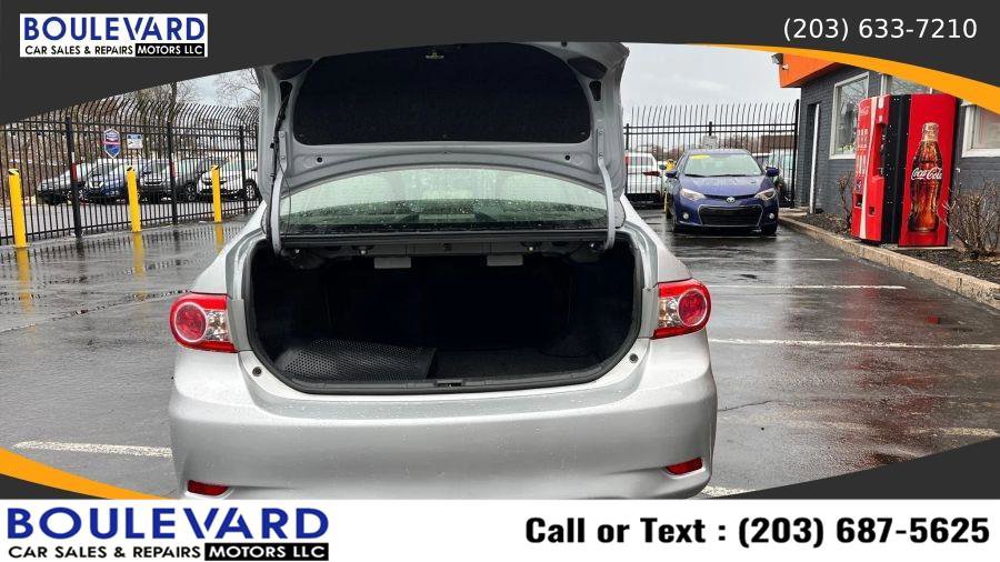 Used 2013 Toyota Corolla L FWD image 9