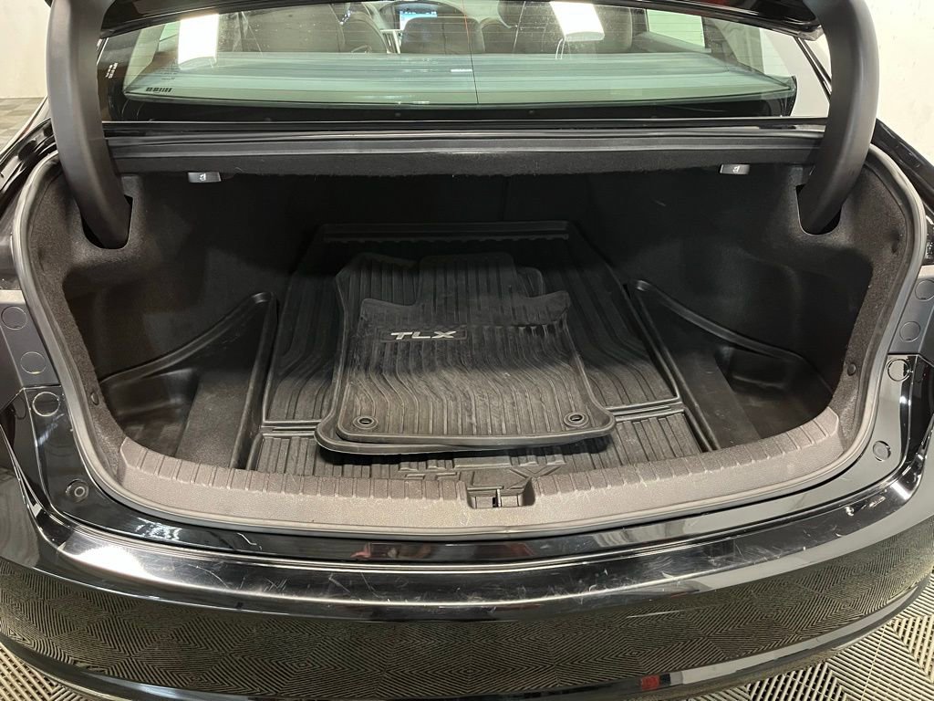 Used 2017 Acura TLX w/ Technology Package image 18